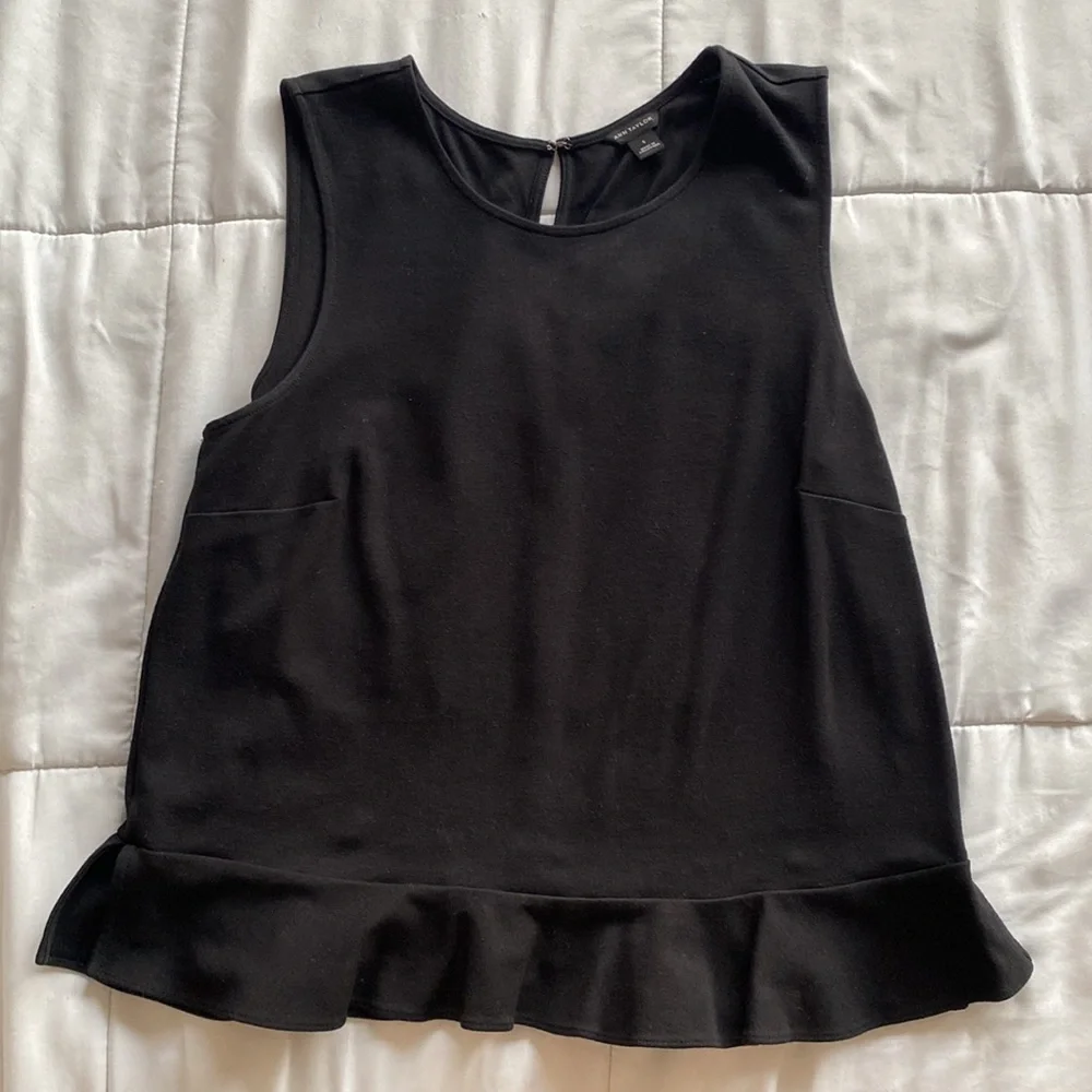 Anne Taylor Sleeveless Top - Picture 1 of 7